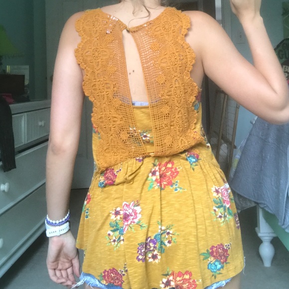 Yellow summer floral blouse - Picture 3 of 4